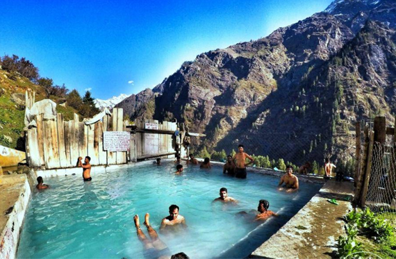 Kasol – Malana – Kheerganga by Volvo & private car